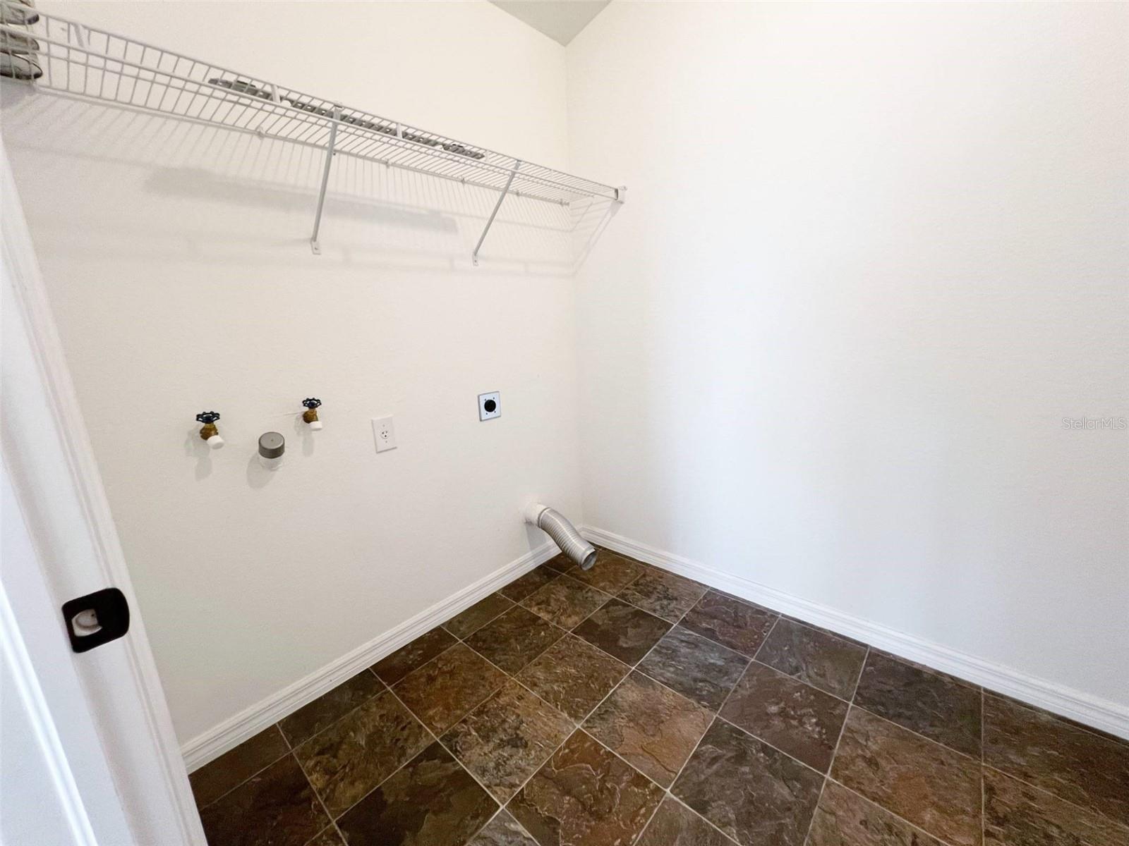 CENTRAL RIDGE ESTATES - Residential