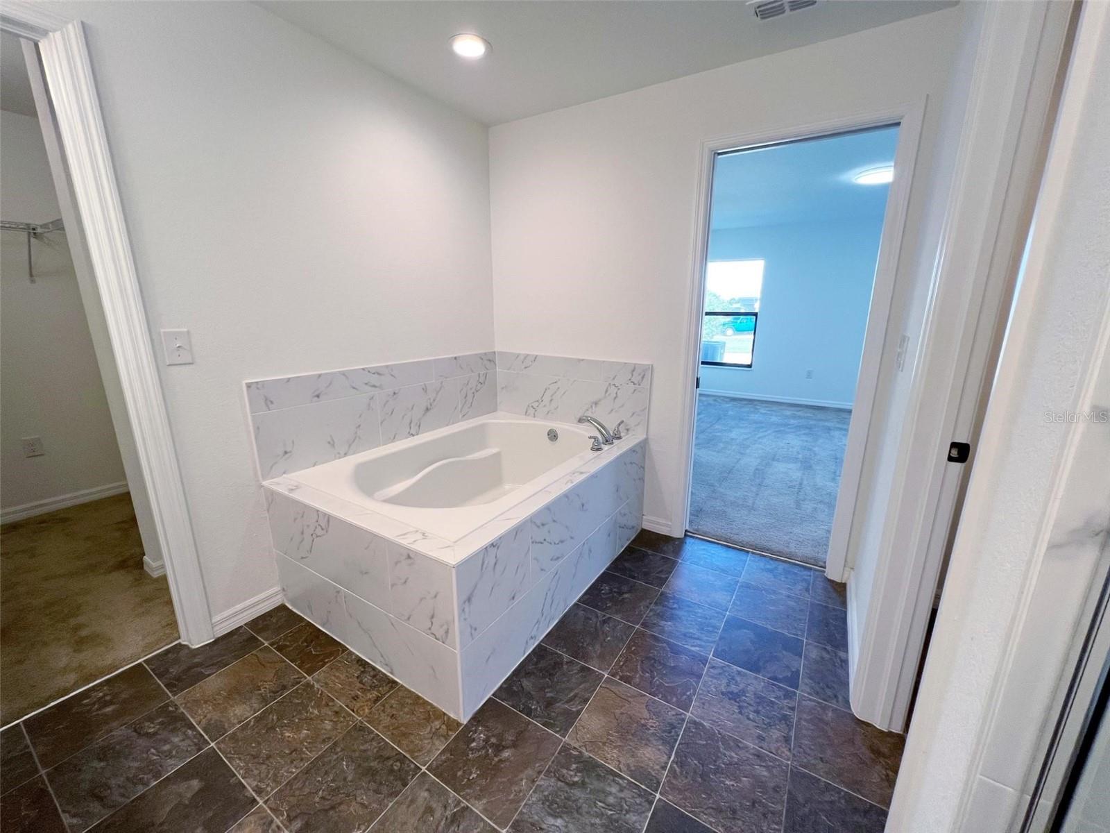 CENTRAL RIDGE ESTATES - Residential