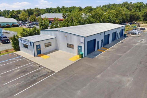 Photo of 2450 Us Highway 441/27, Fruitland Park, FL 34731 (MLS # G5117285)