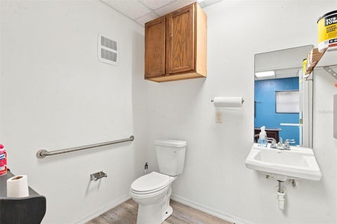 Tiny photo for 2450 Us Highway 441/27, Fruitland Park, FL 34731 (MLS # G5117285)