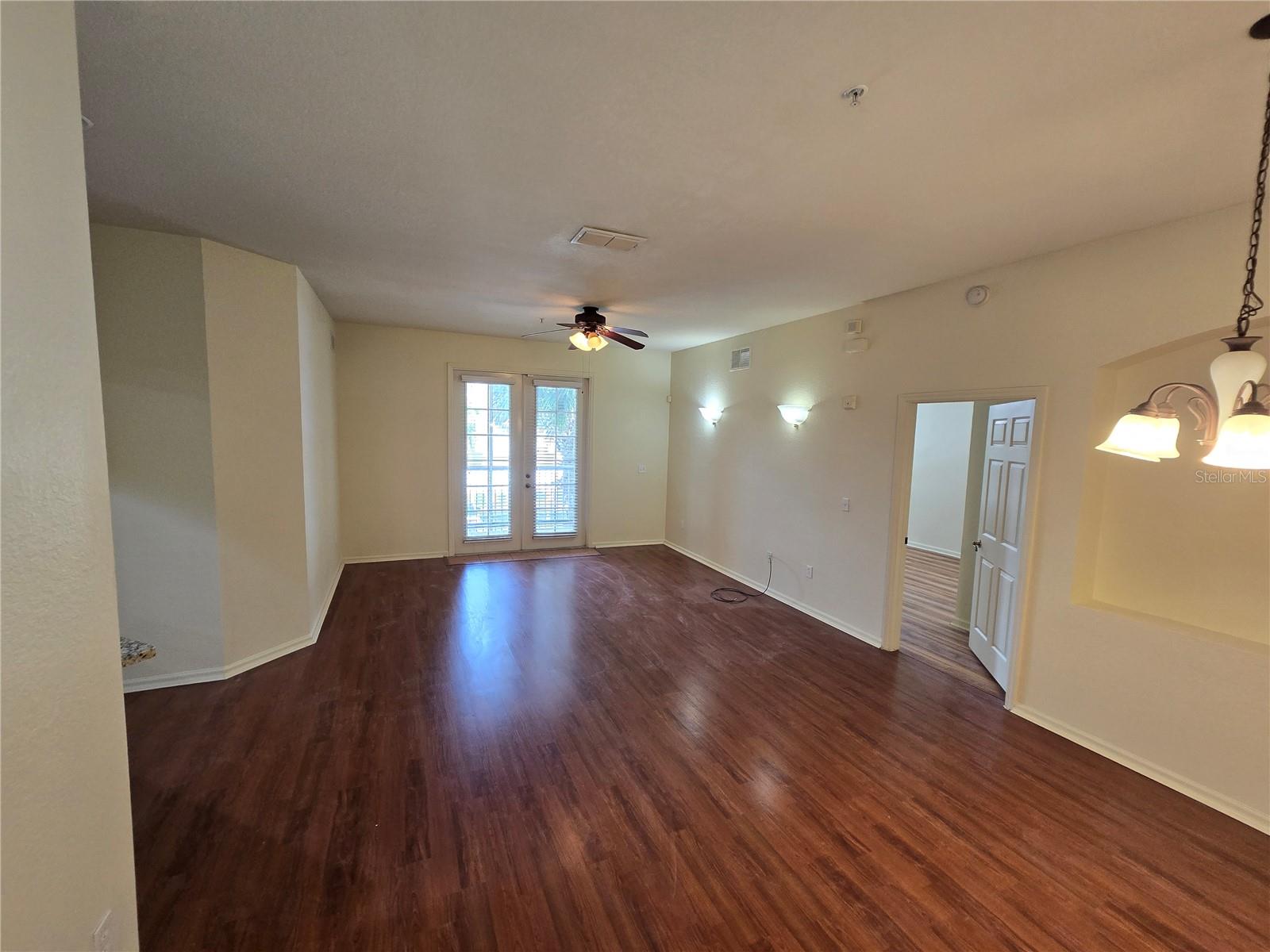 3001 LAUREL RUN LANE 203