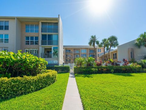 845 BENJAMIN FRANKLIN DRIVE 104 SARASOTA FL 34236