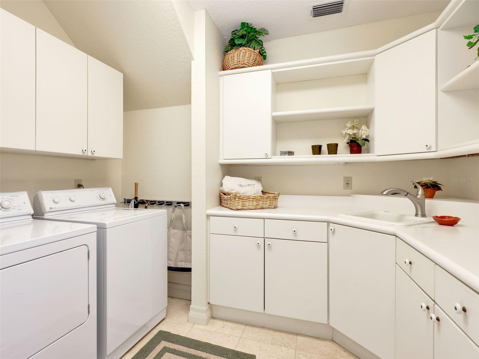 QUAIL WEST UNIT 1 REP - Residential