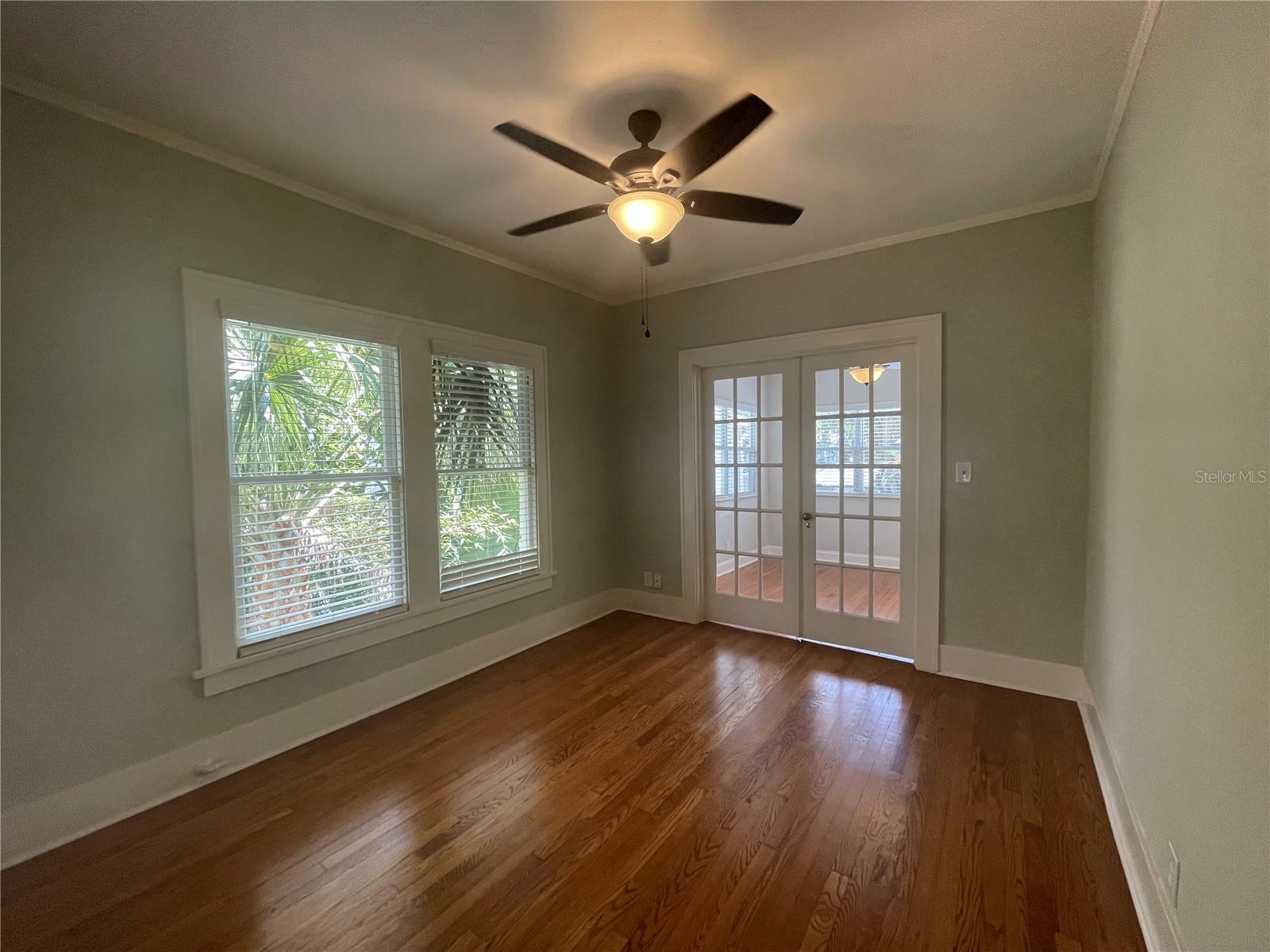 HYDE PARK WEST - Residential Lease