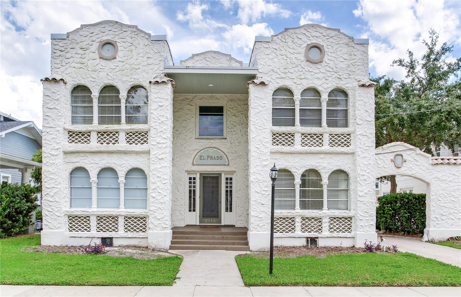 HYDE PARK WEST - Residential Lease