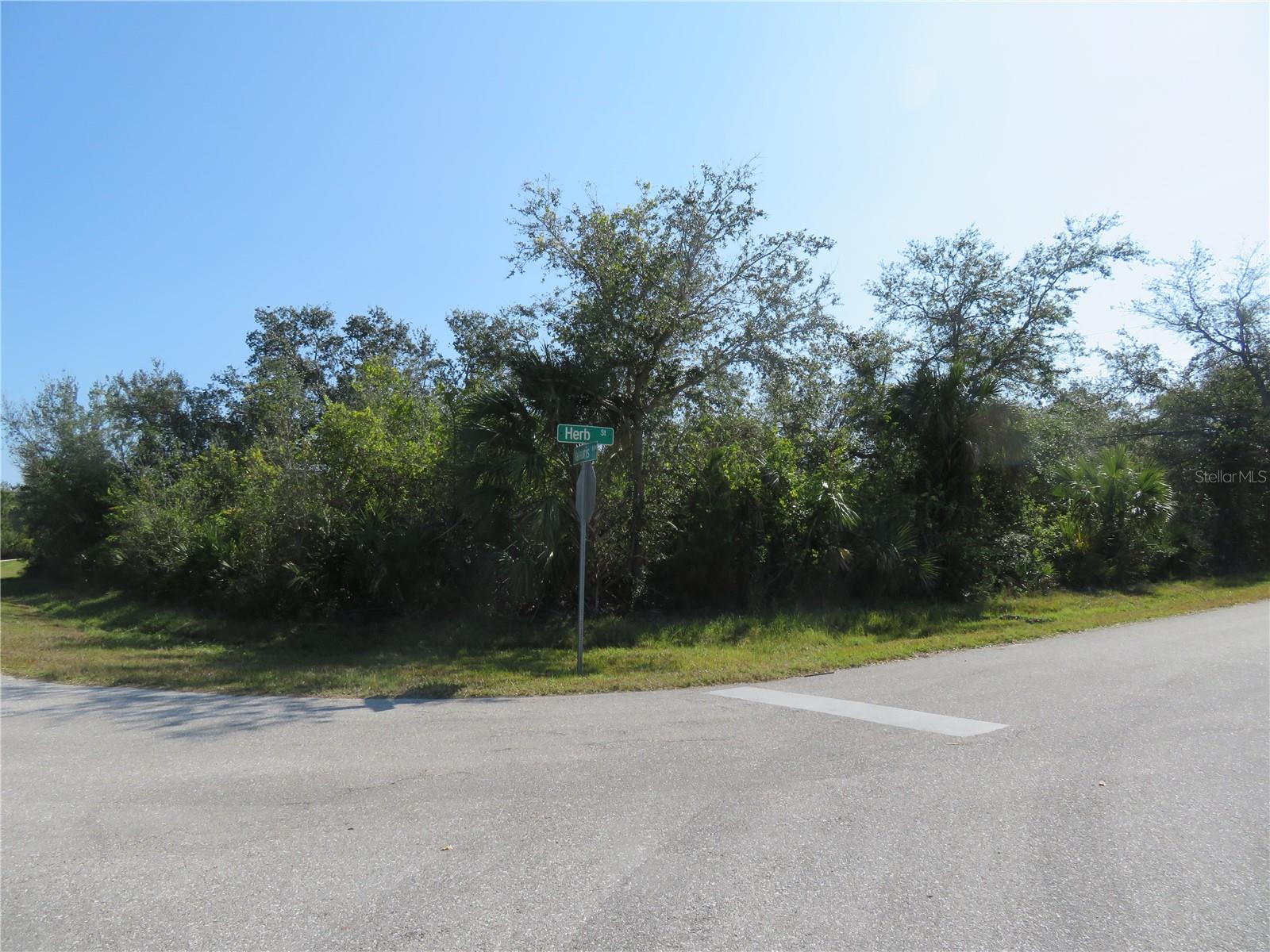 PORT CHARLOTTE SEC 063 - Land