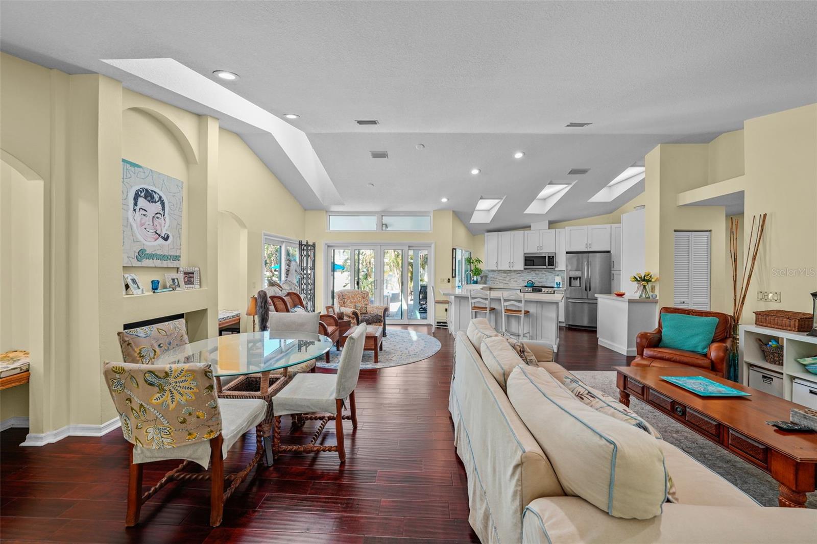 TIERRA VERDE - Residential