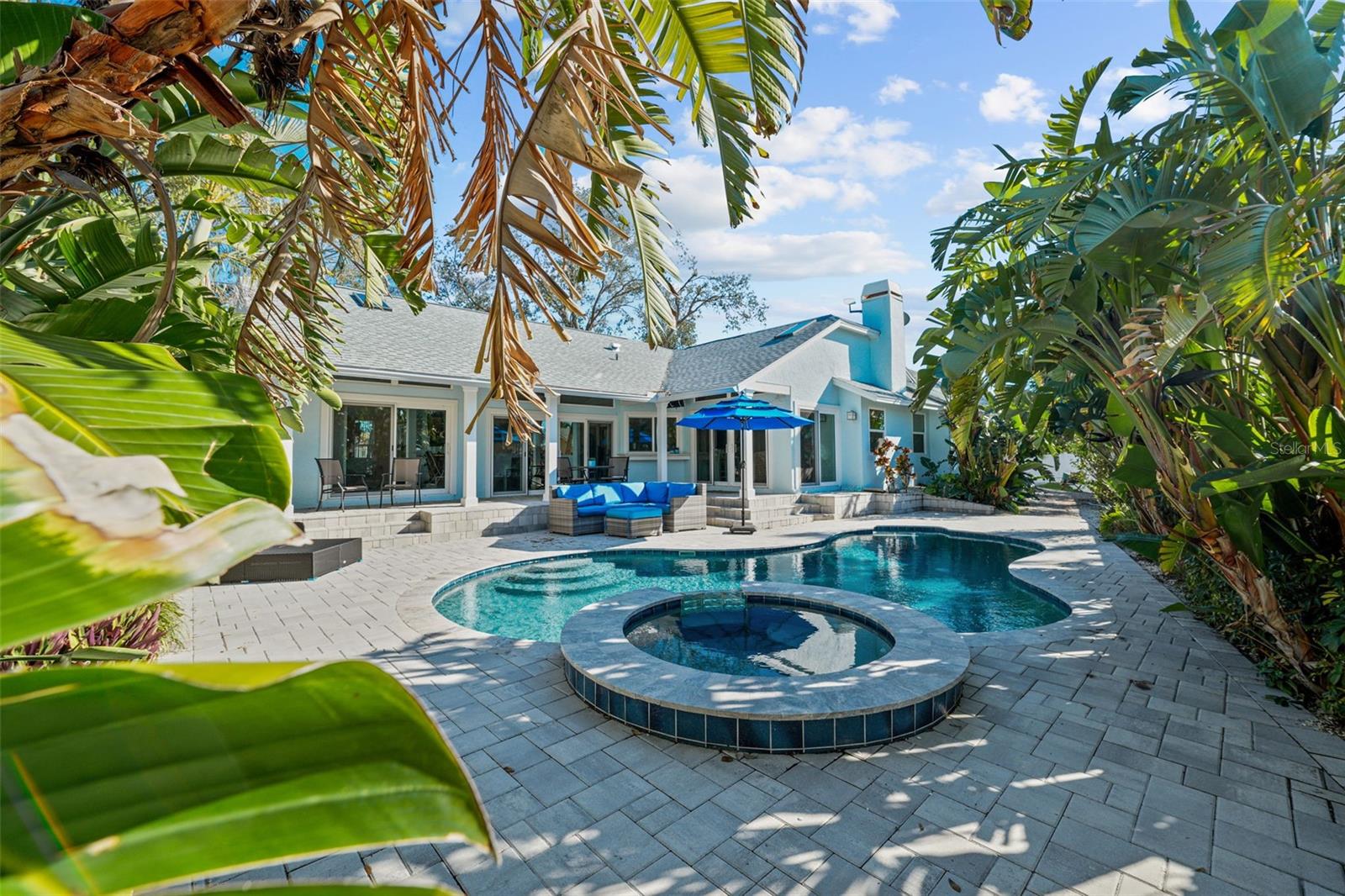 TIERRA VERDE - Residential