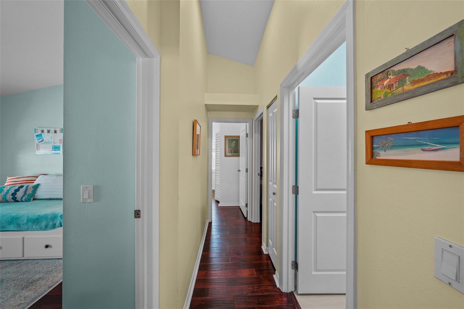 TIERRA VERDE - Residential