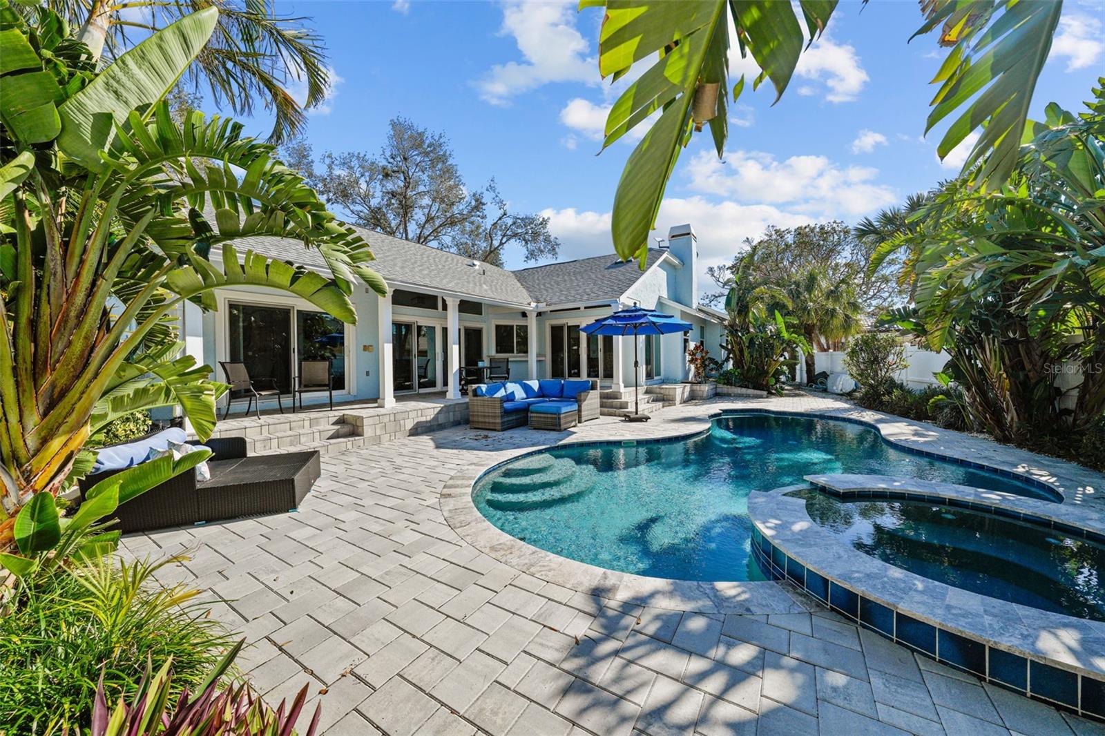 TIERRA VERDE - Residential