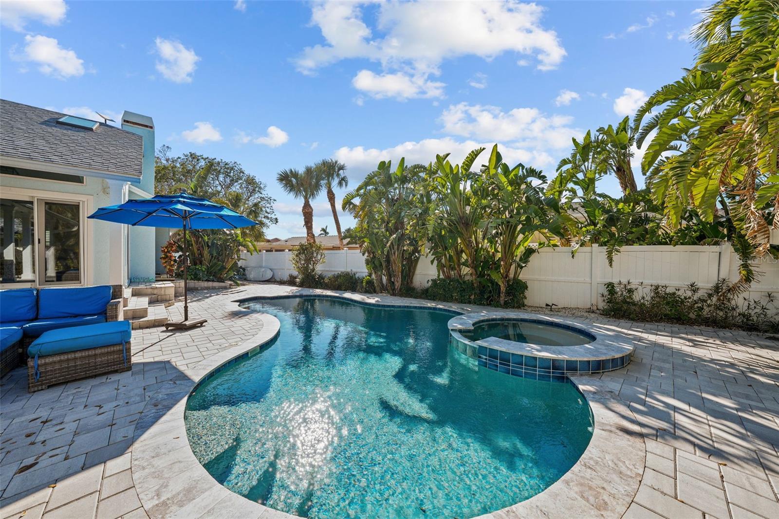 TIERRA VERDE - Residential