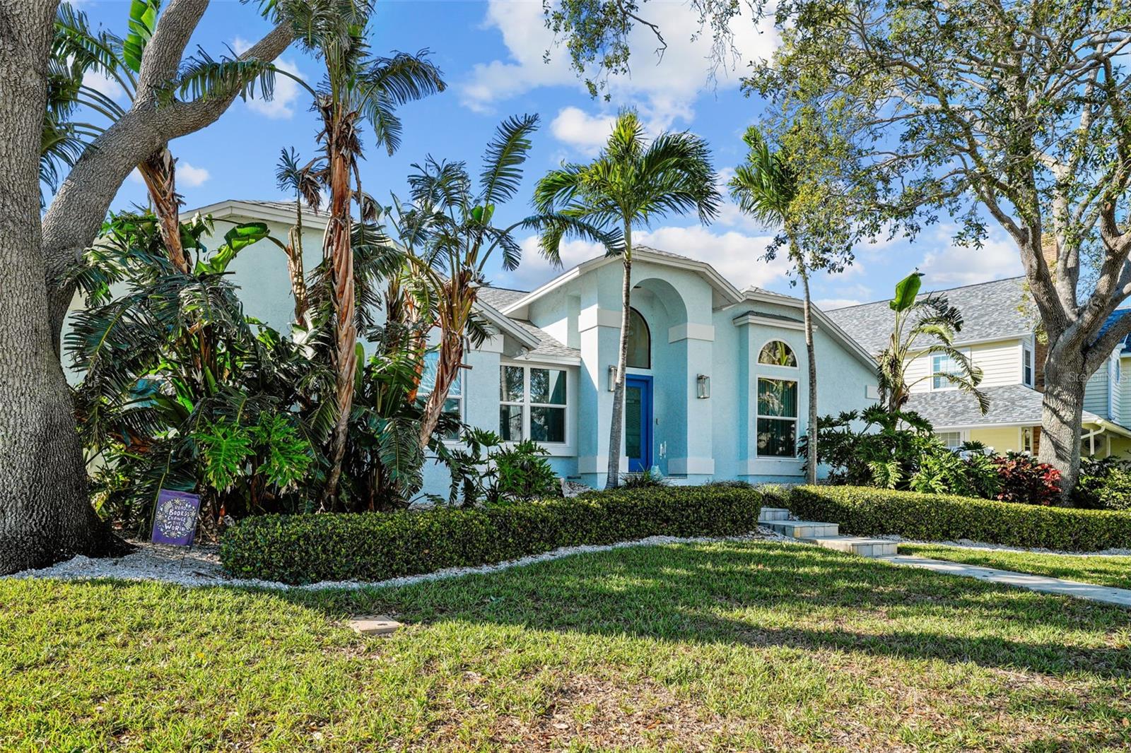 TIERRA VERDE - Residential
