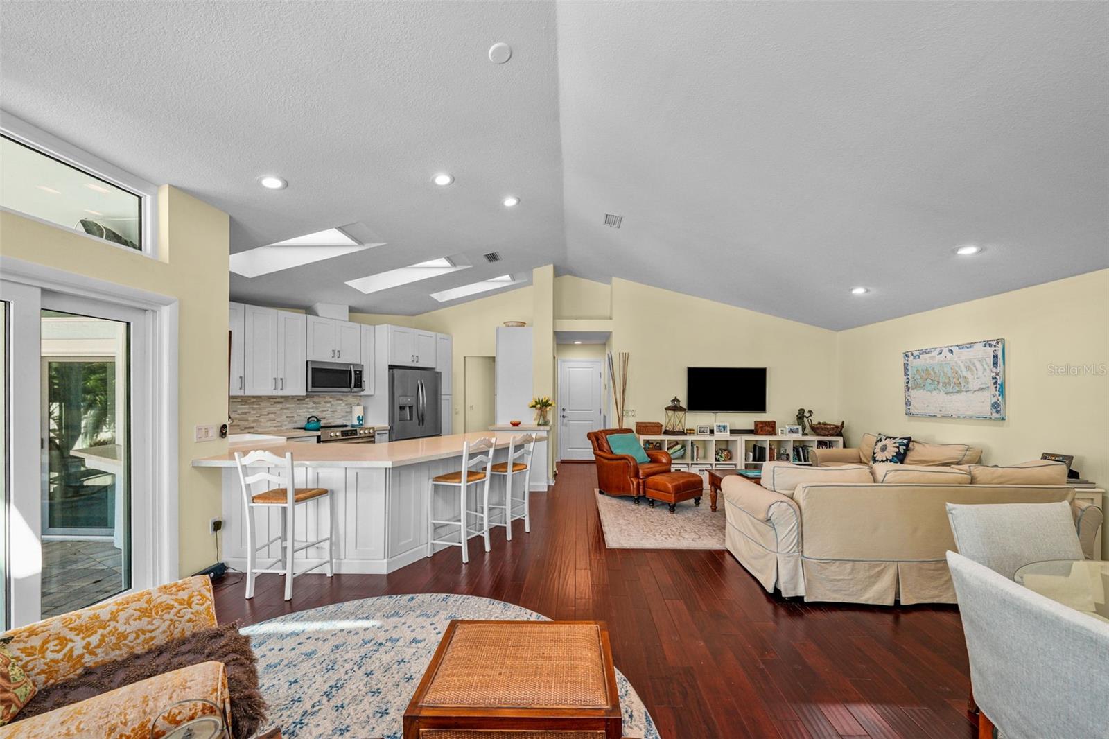 TIERRA VERDE - Residential