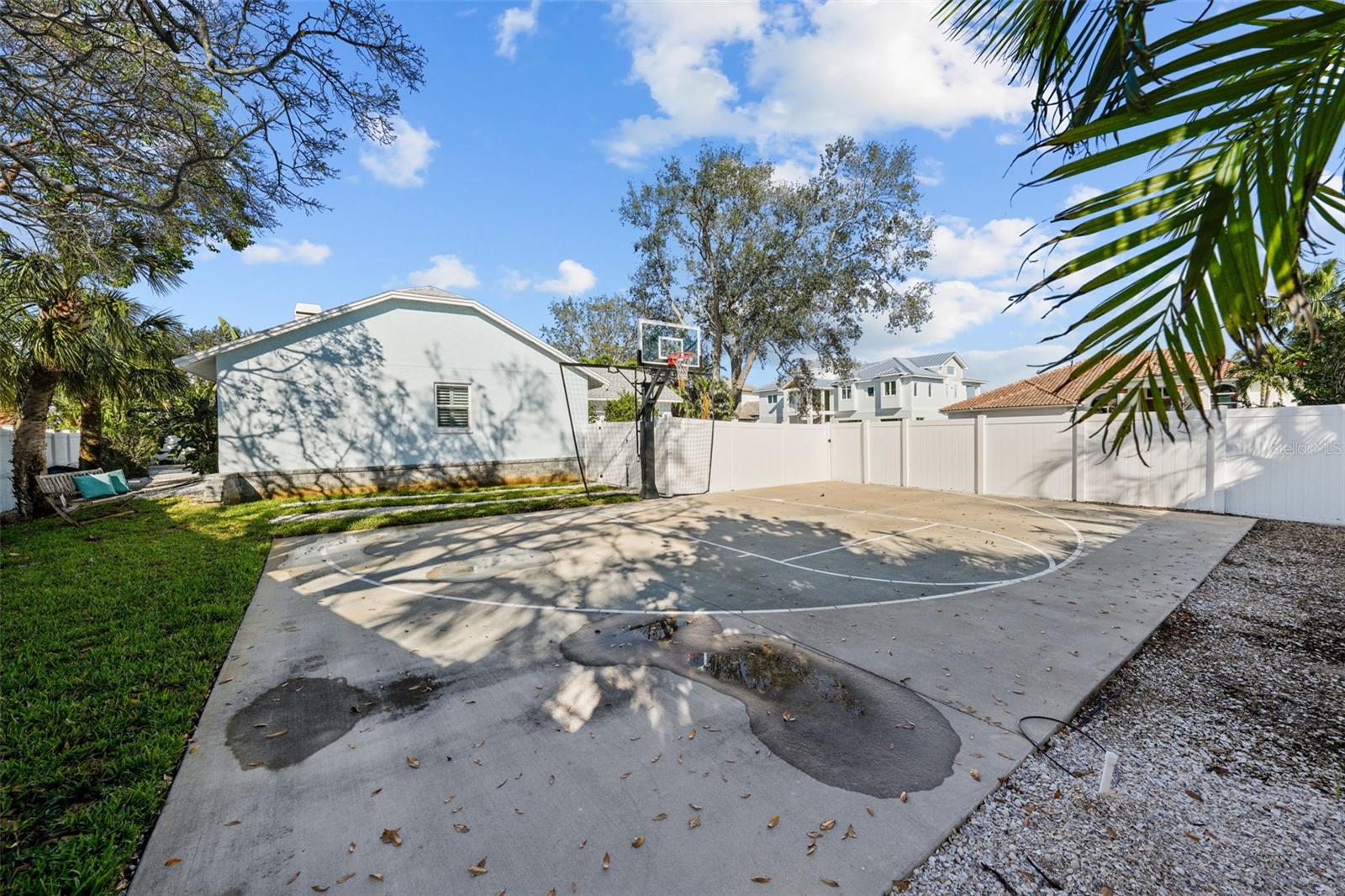 TIERRA VERDE - Residential