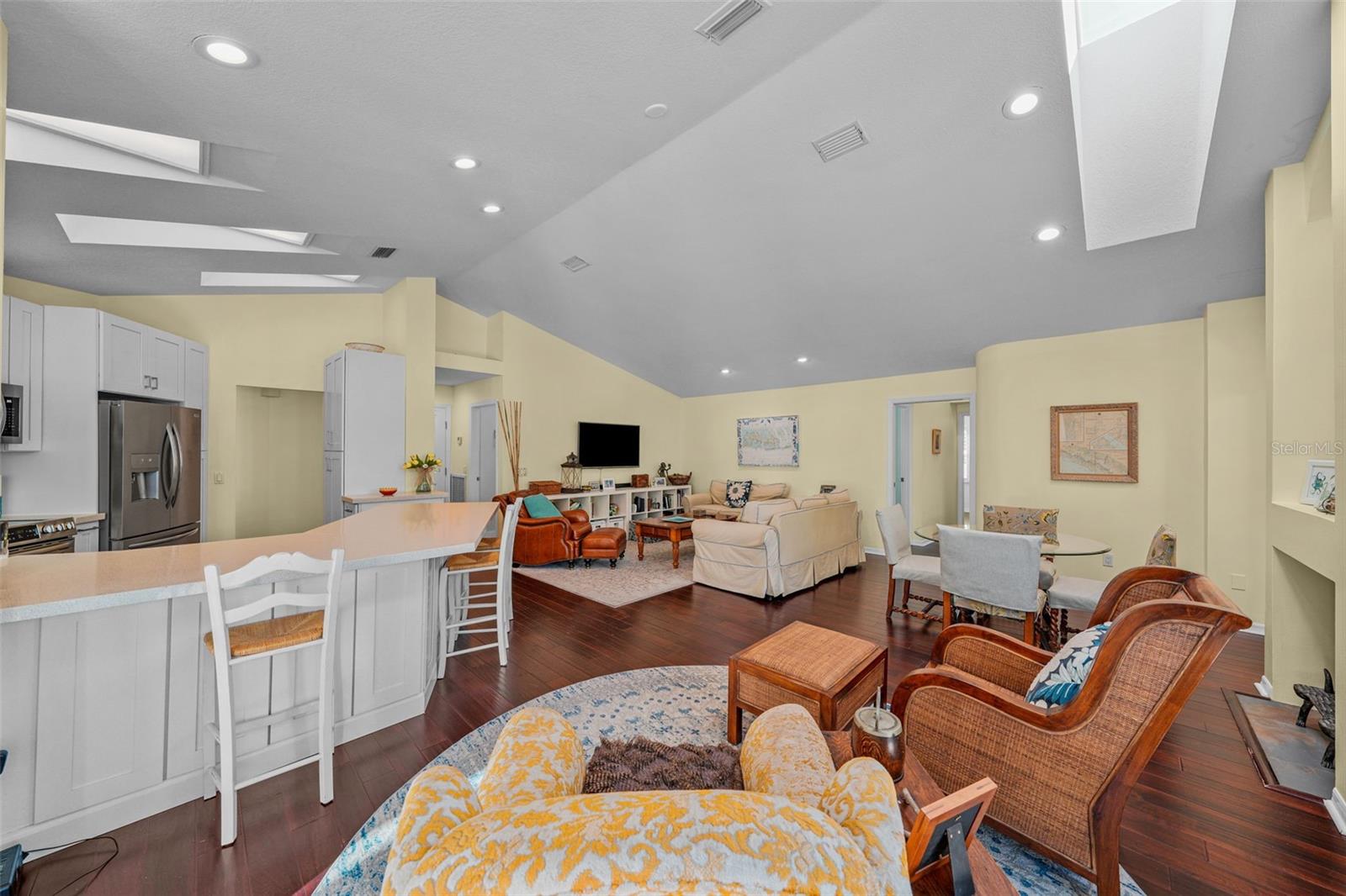 TIERRA VERDE - Residential