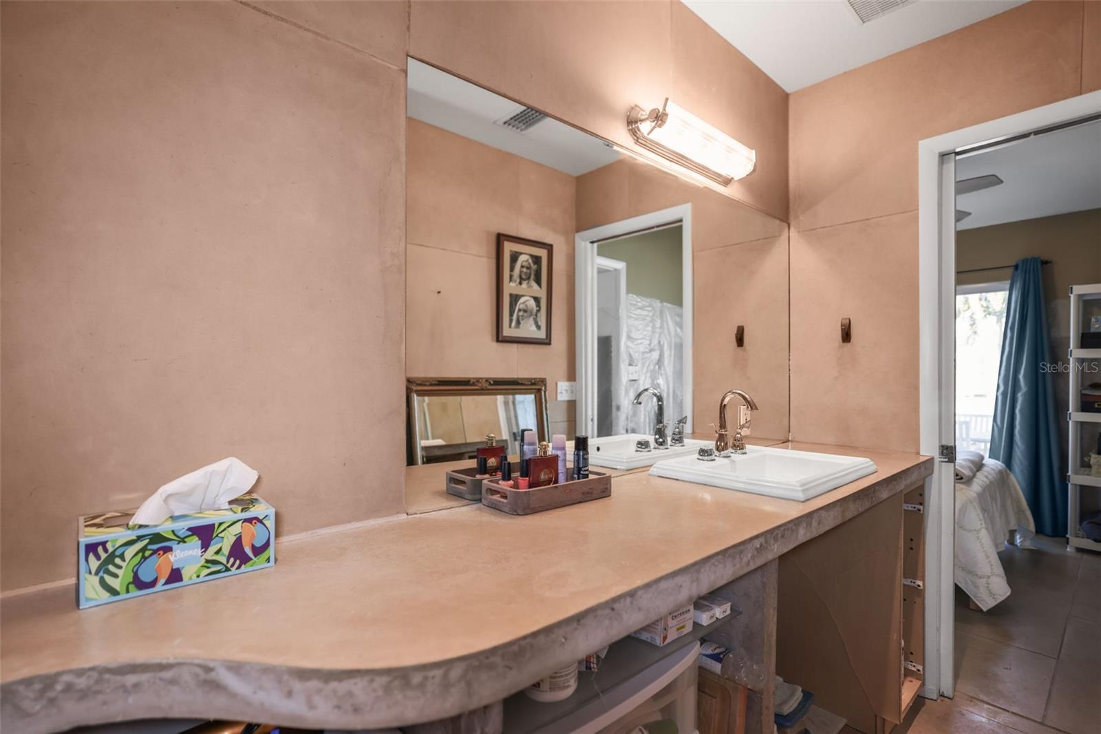 CARLSON REP SUB - Land