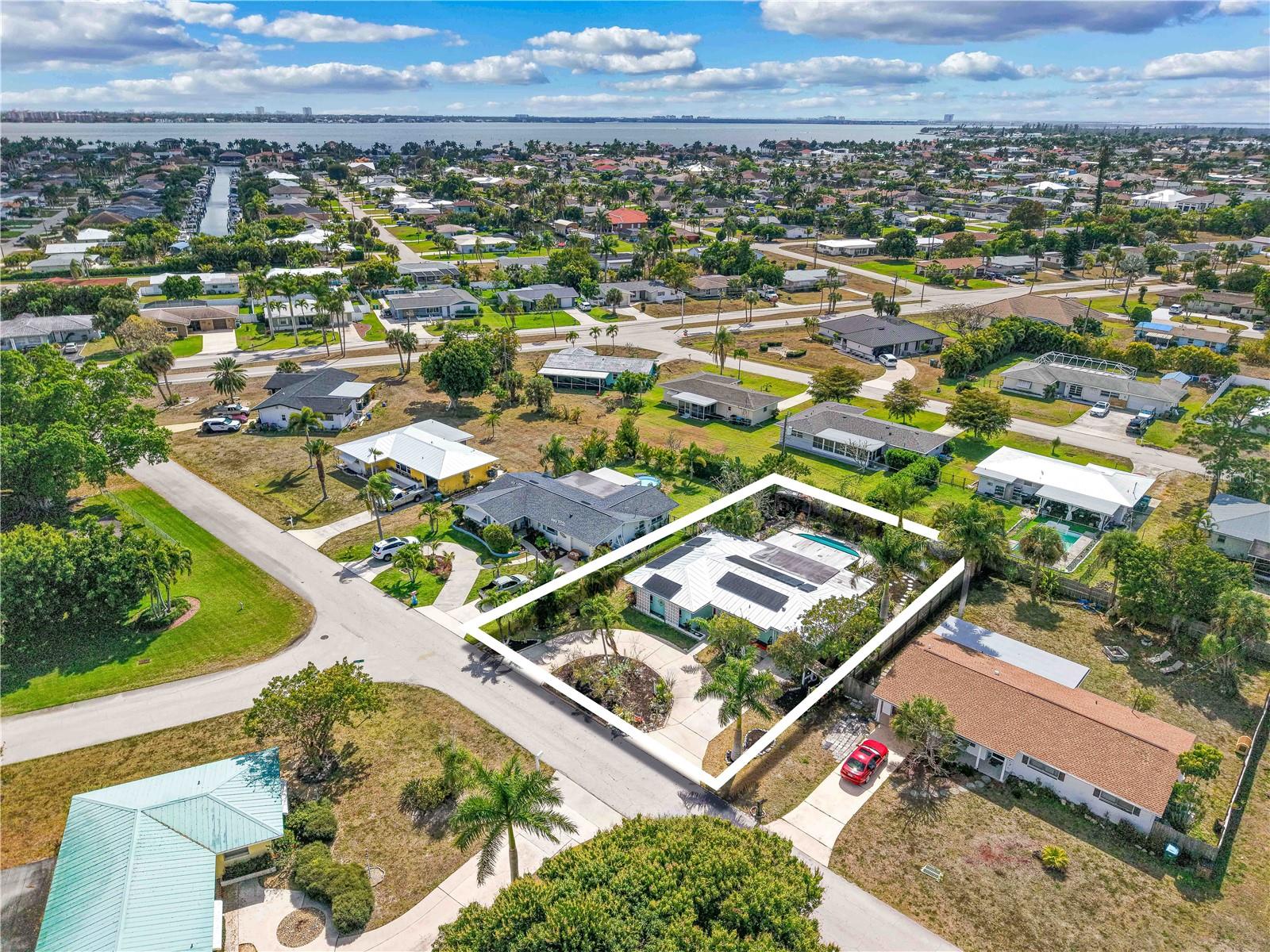 CALOOSAHATCHEE - Residential