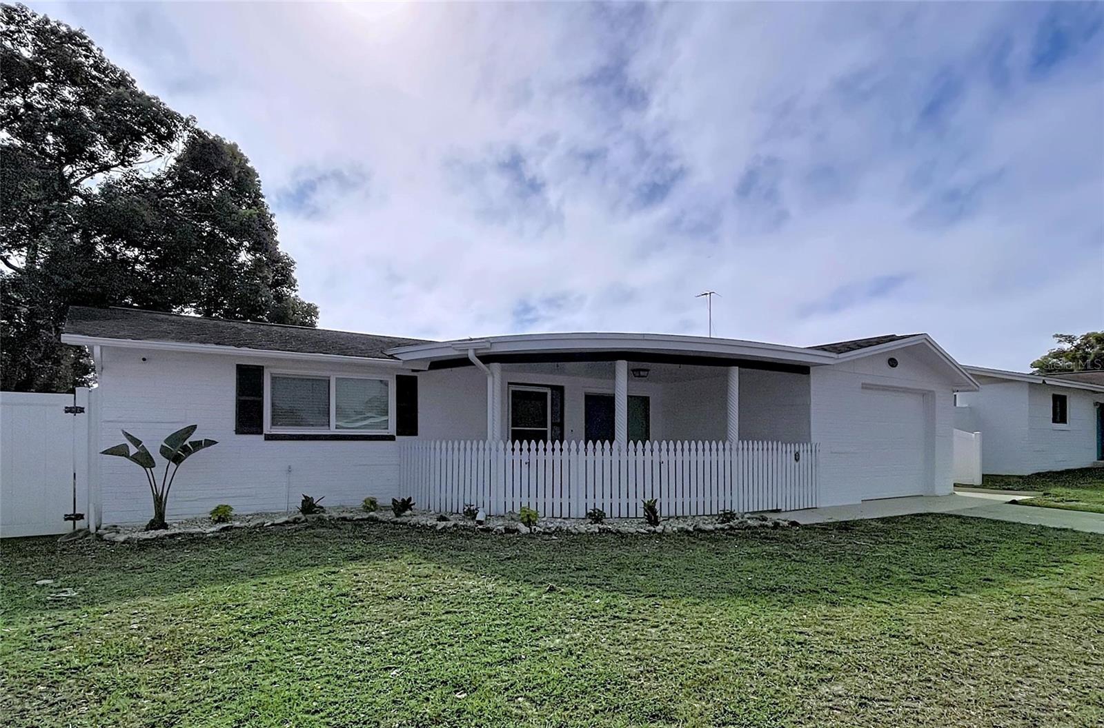 HOLIDAY GARDENS ESTATES - Residential