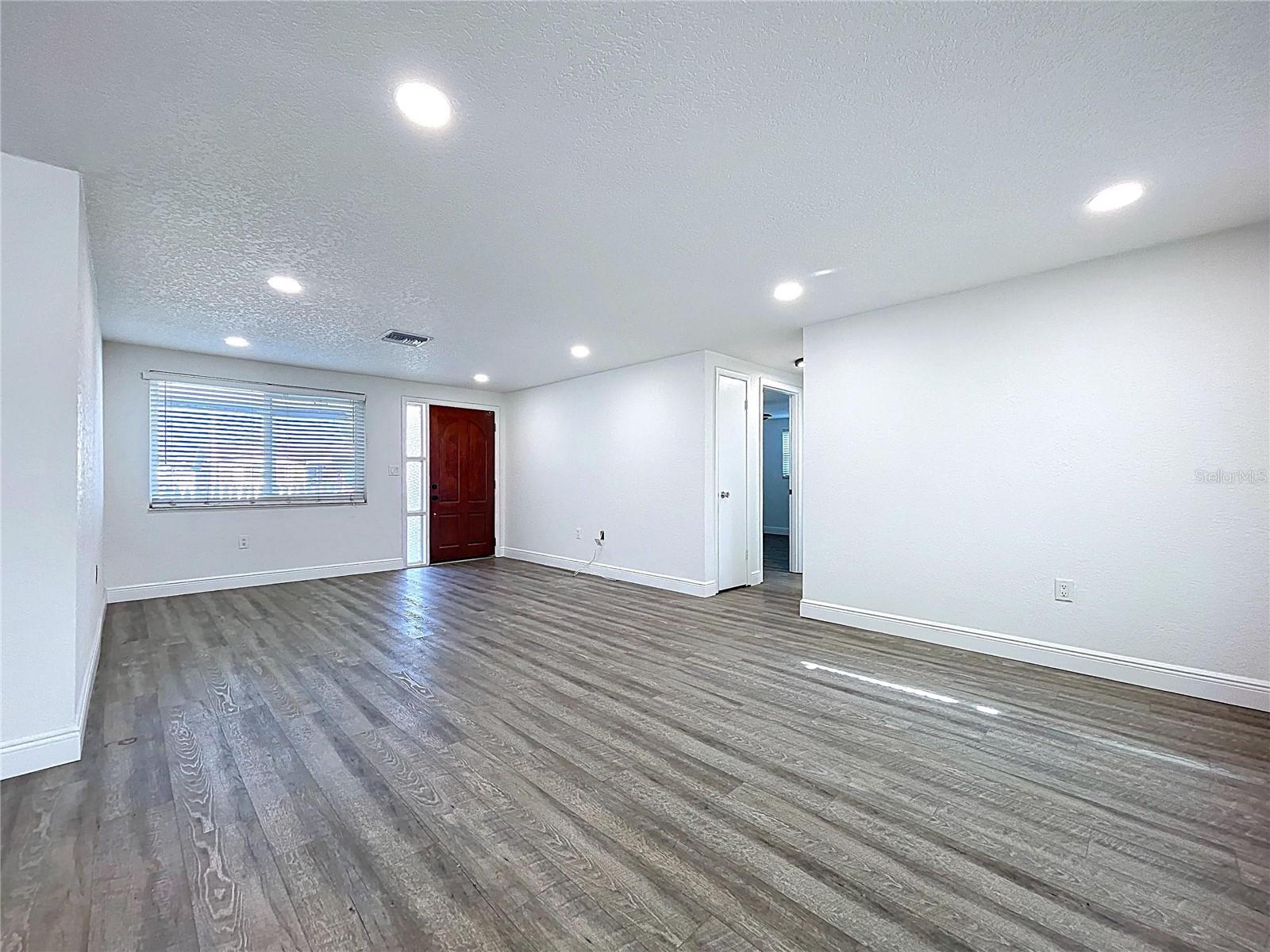 HOLIDAY GARDENS ESTATES - Residential