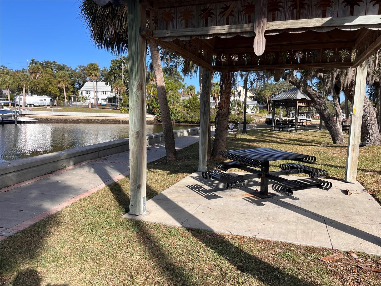 HOLIDAY GARDENS ESTATES - Residential