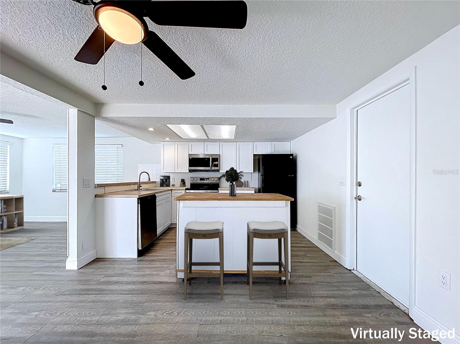 HOLIDAY GARDENS ESTATES - Residential