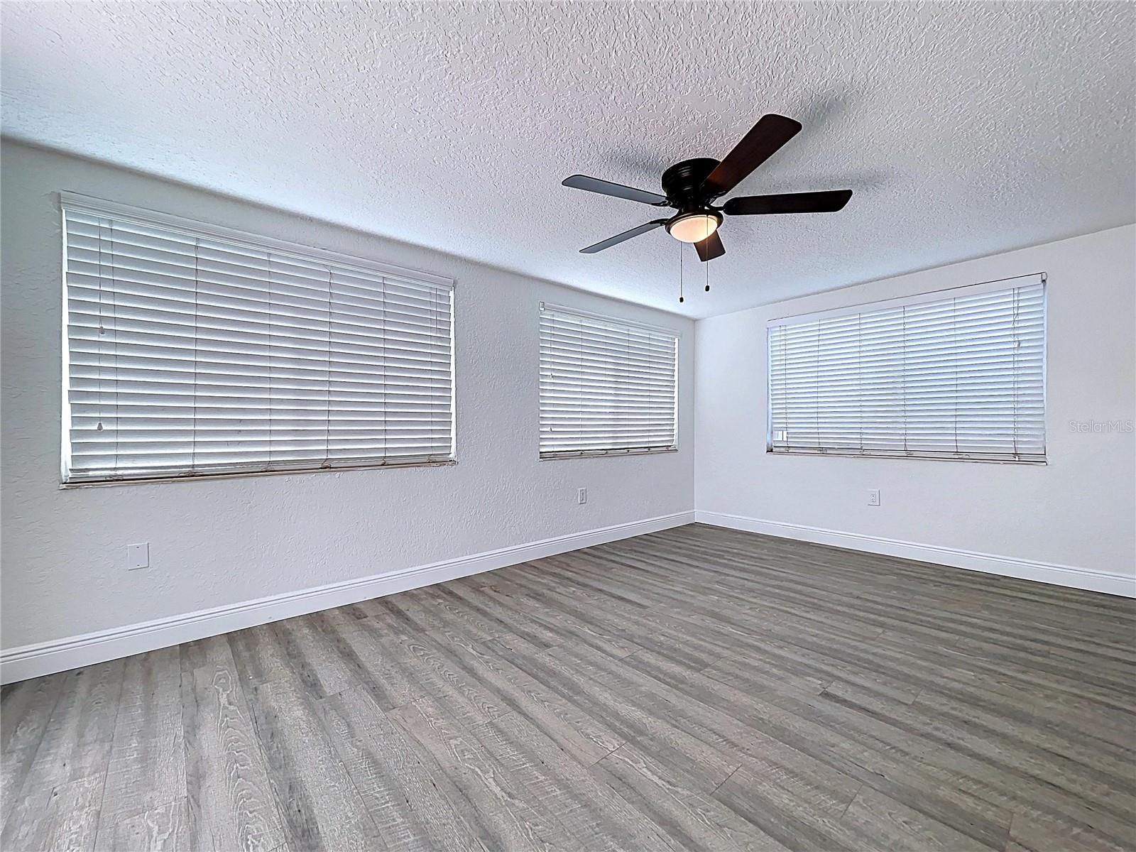 HOLIDAY GARDENS ESTATES - Residential