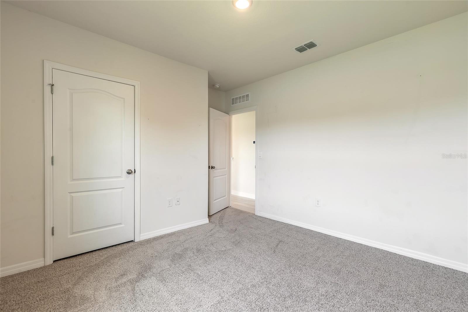 WOODBRIDGE LKS/EDGEWATER - Residential