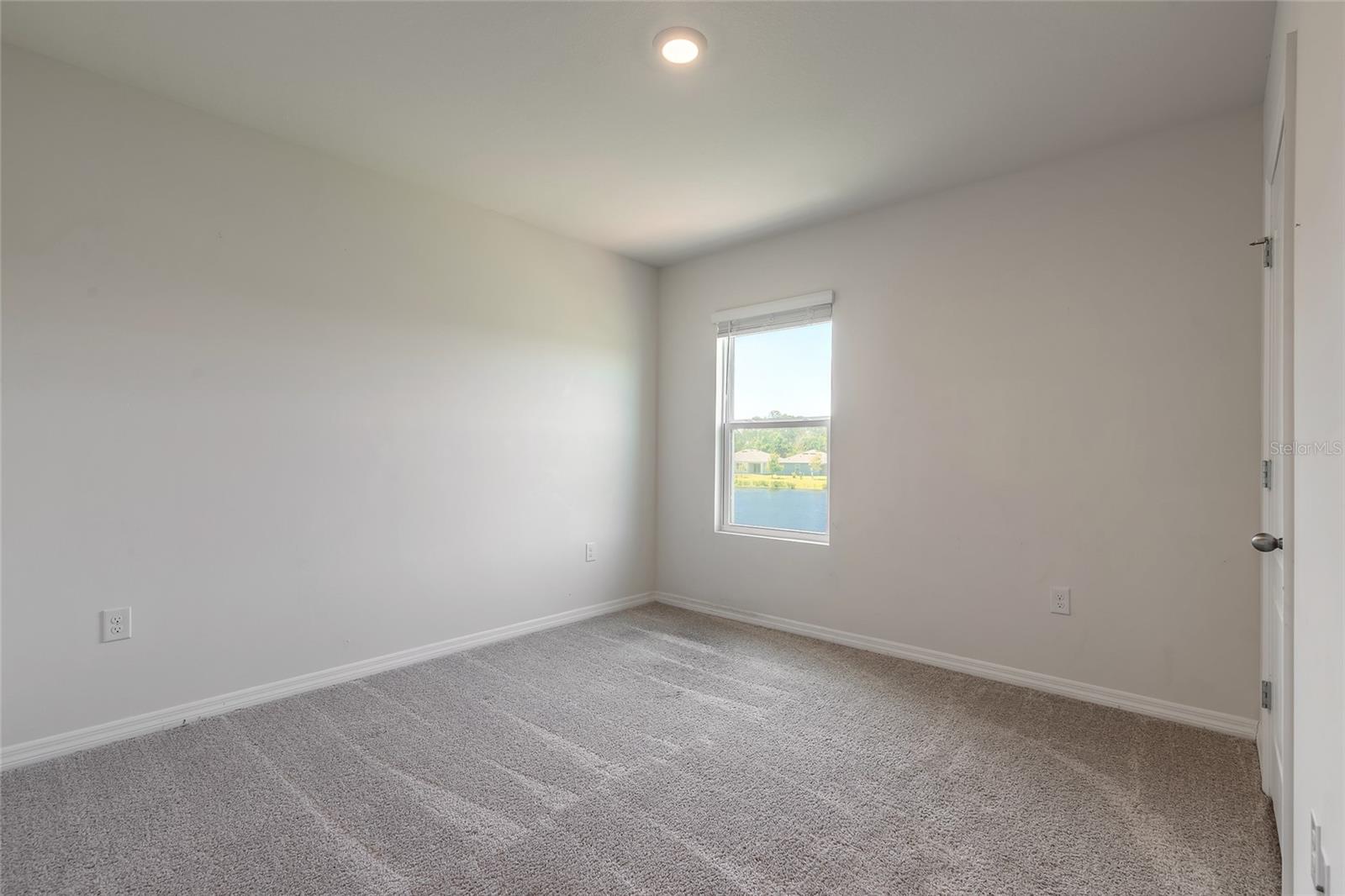 WOODBRIDGE LKS/EDGEWATER - Residential
