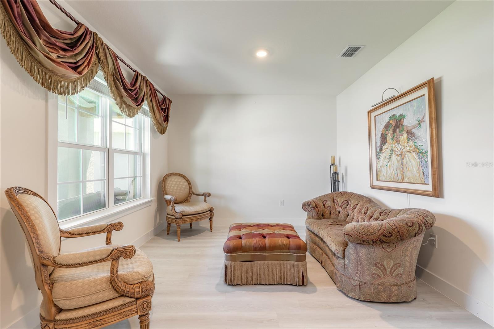 WOODBRIDGE LKS/EDGEWATER - Residential