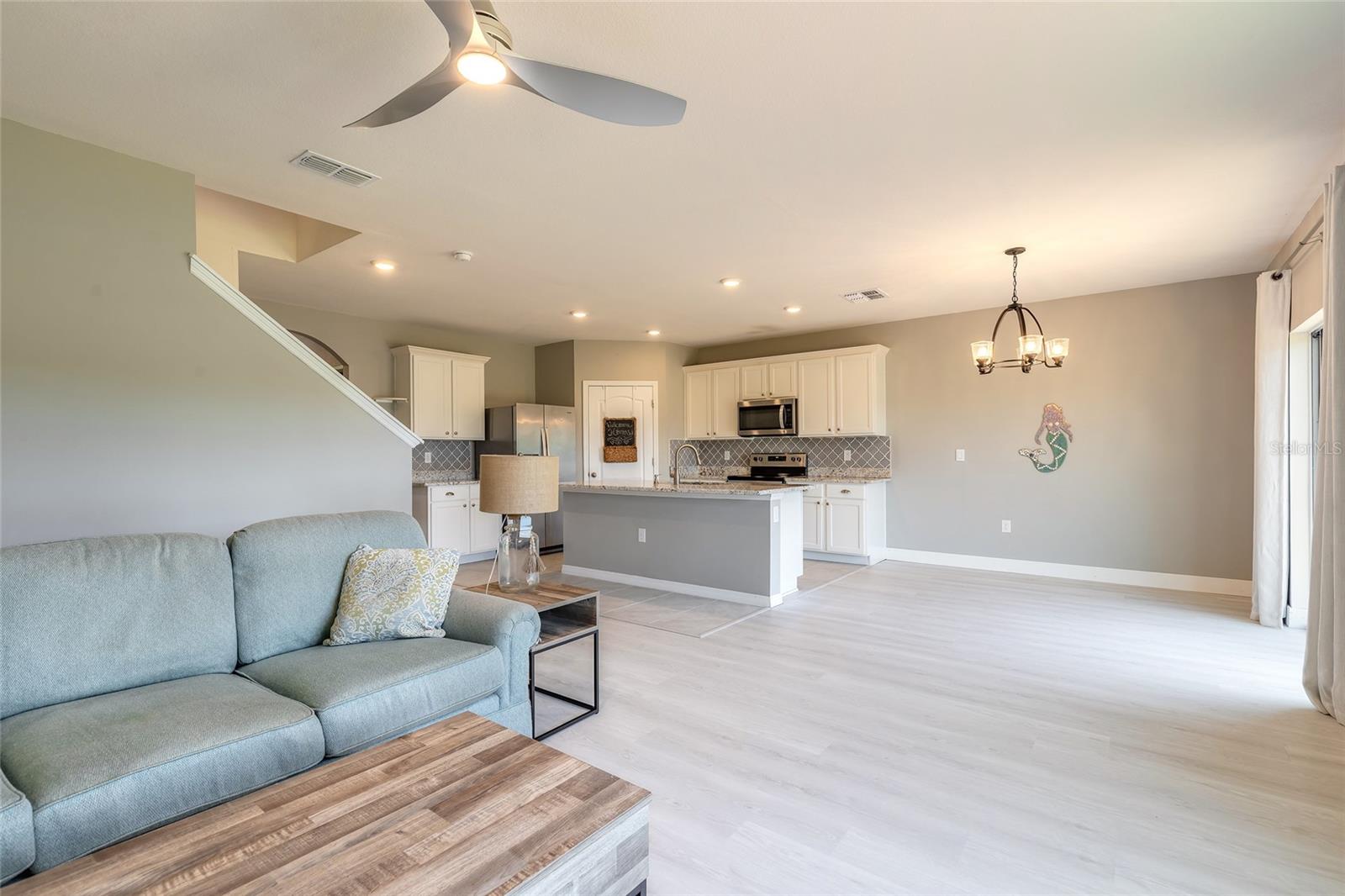 WOODBRIDGE LKS/EDGEWATER - Residential
