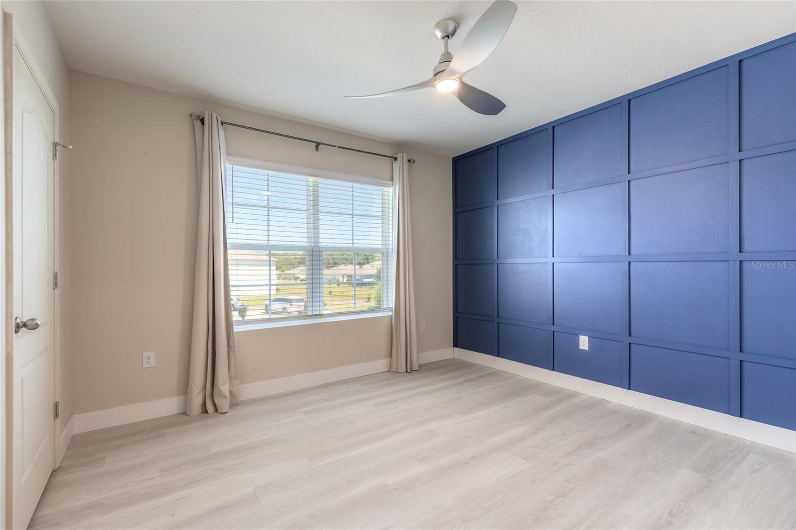 WOODBRIDGE LKS/EDGEWATER - Residential