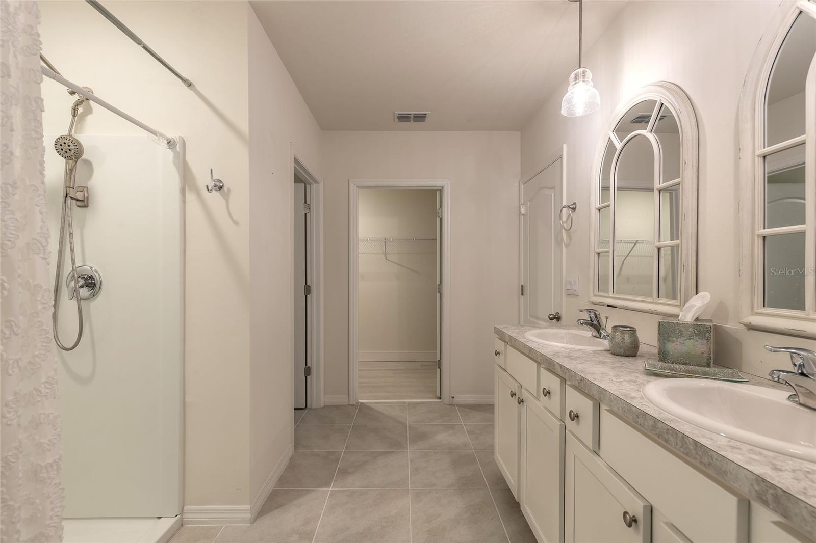 WOODBRIDGE LKS/EDGEWATER - Residential