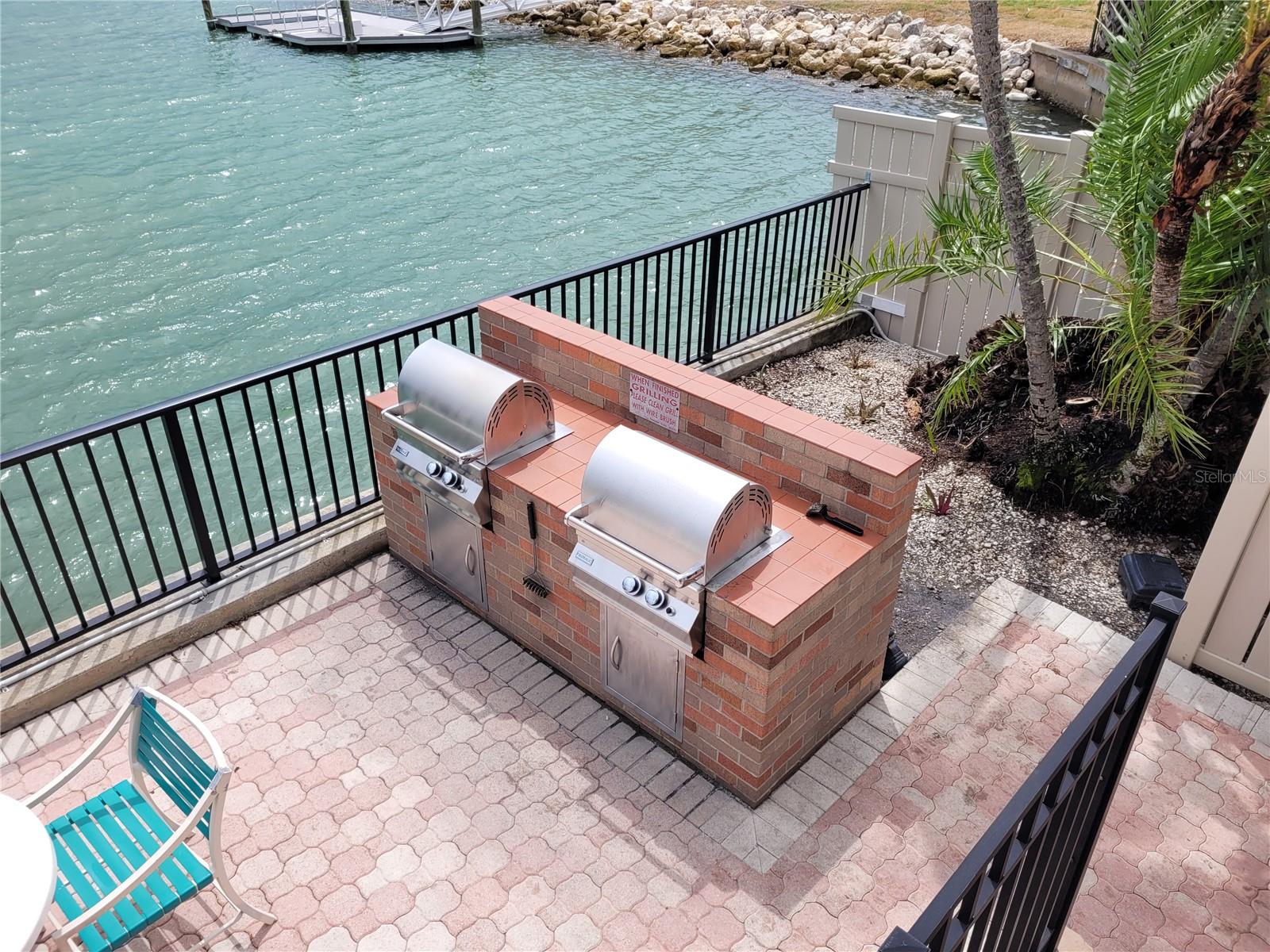 PARADISE ISLAND TOWERS CONDO - Residential