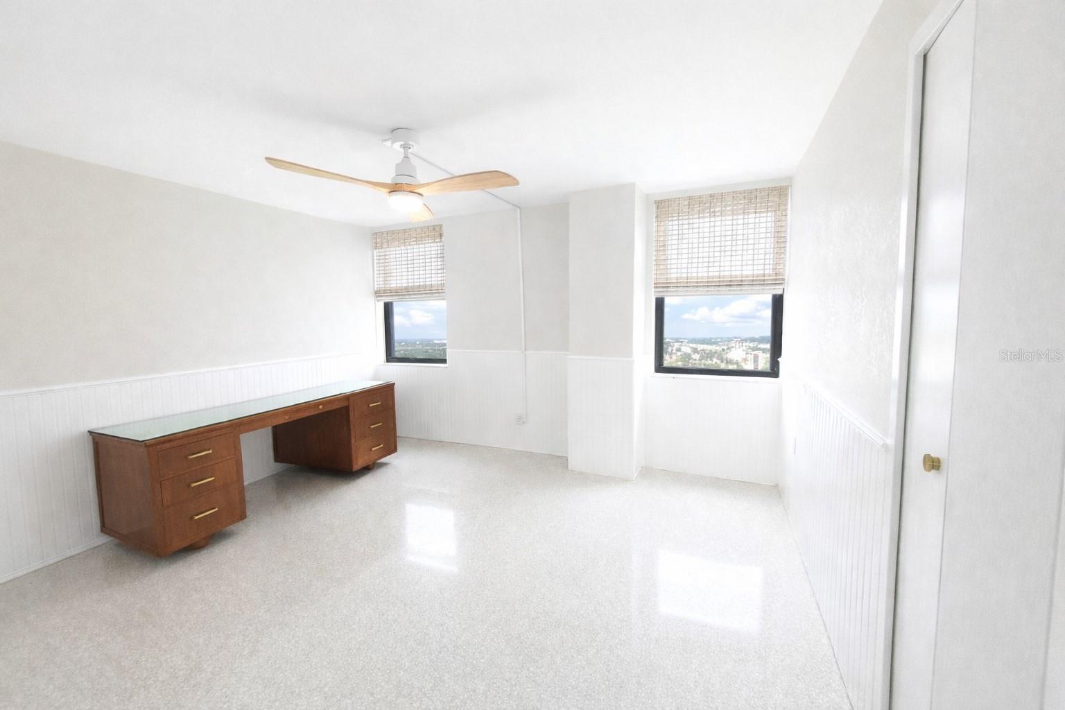 PARADISE ISLAND TOWERS CONDO - Residential