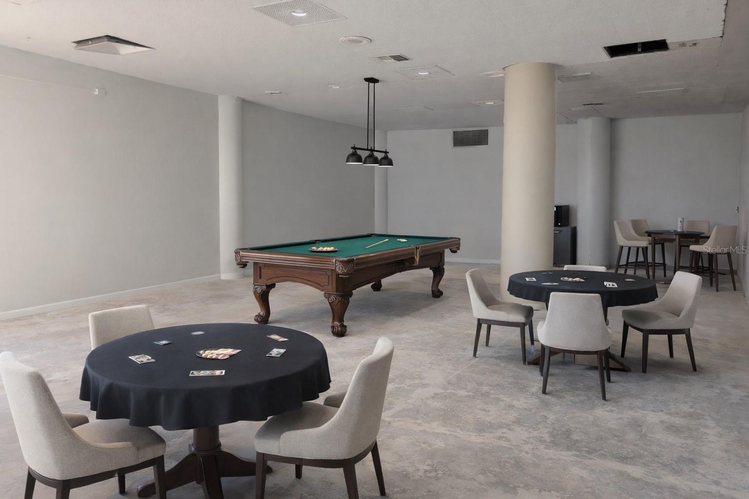 PARADISE ISLAND TOWERS CONDO - Residential