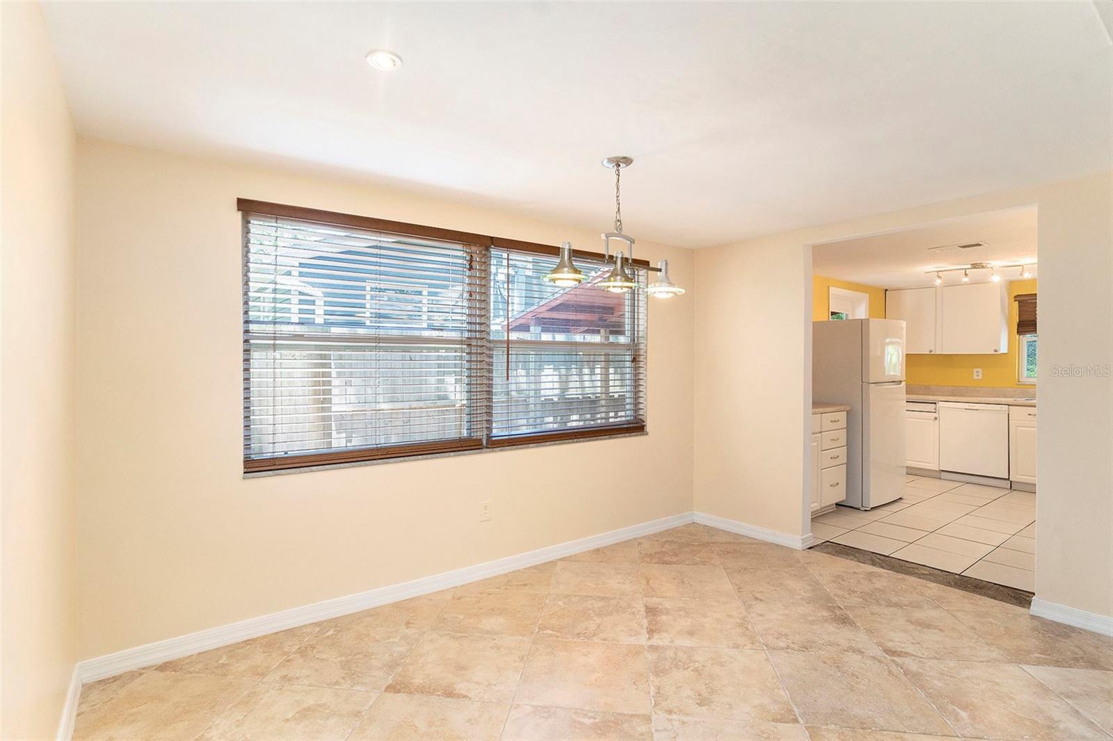600 TANGERINE AVENUE