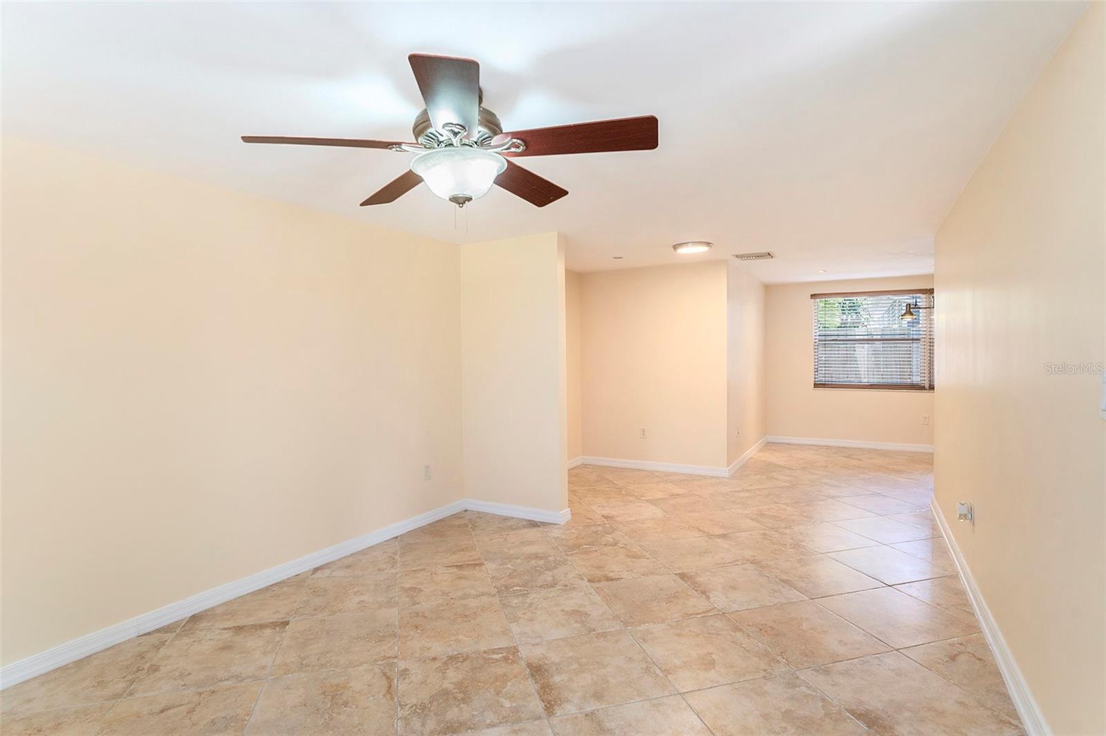 600 TANGERINE AVENUE