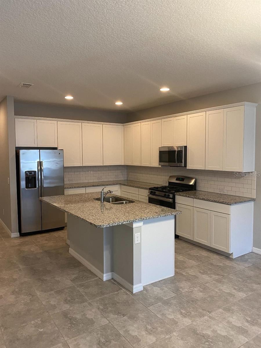 HIGHLANDS/SUMMERLAKE GRVS PH 1 - Residential