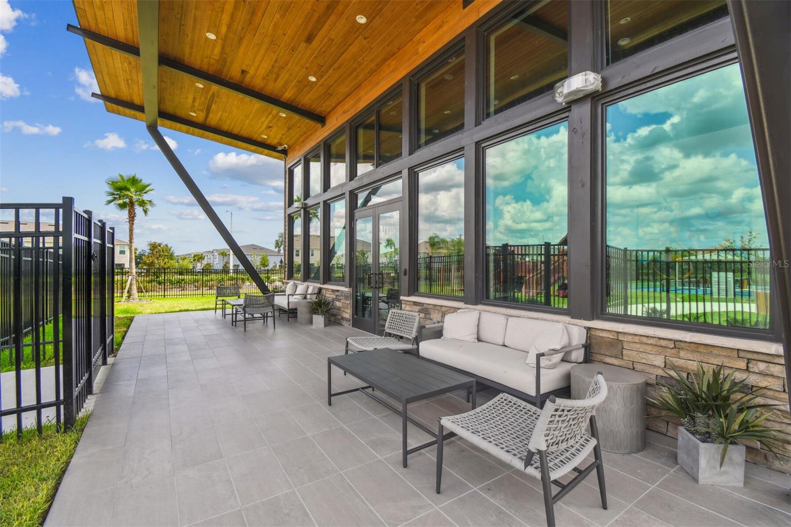 CHAPEL CROSSING - Residential Lease