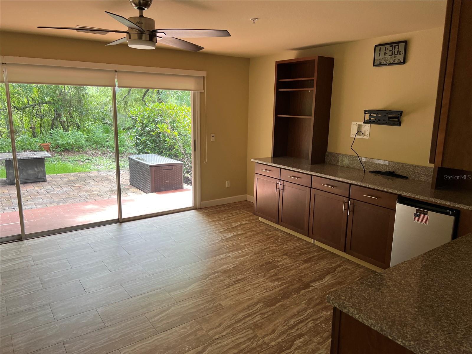 1383 CURLEW ROAD