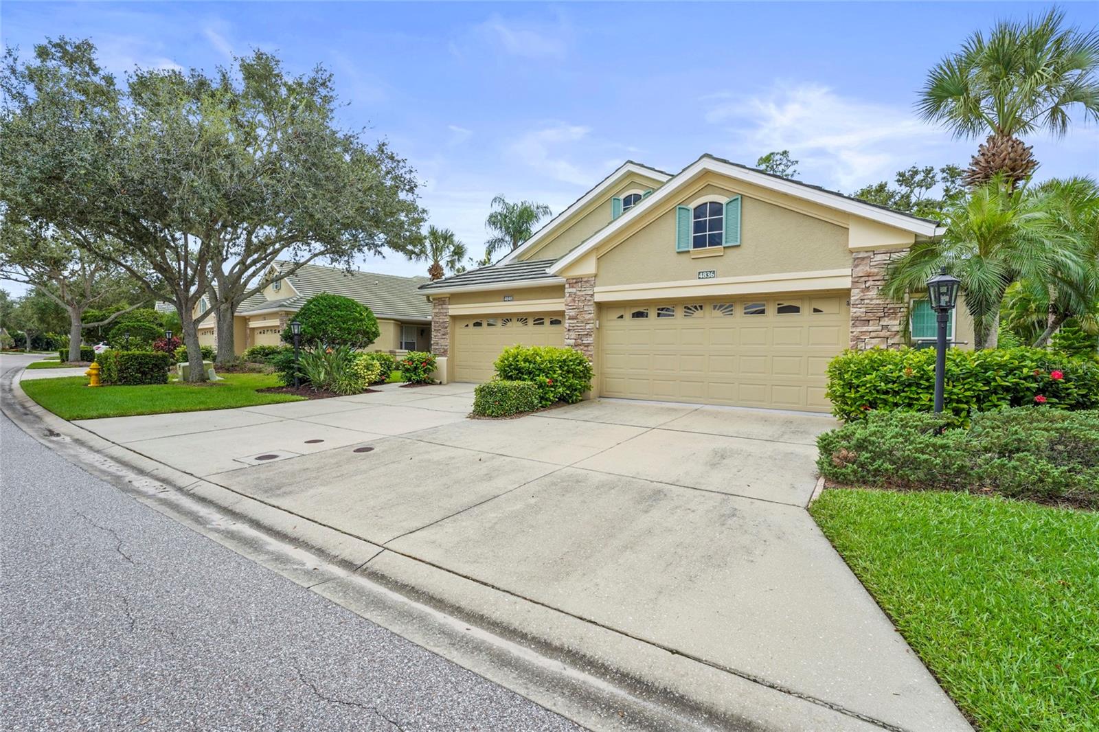 AVALON AT THE VILLAGES OF PALM-AIRE 2 - Residential