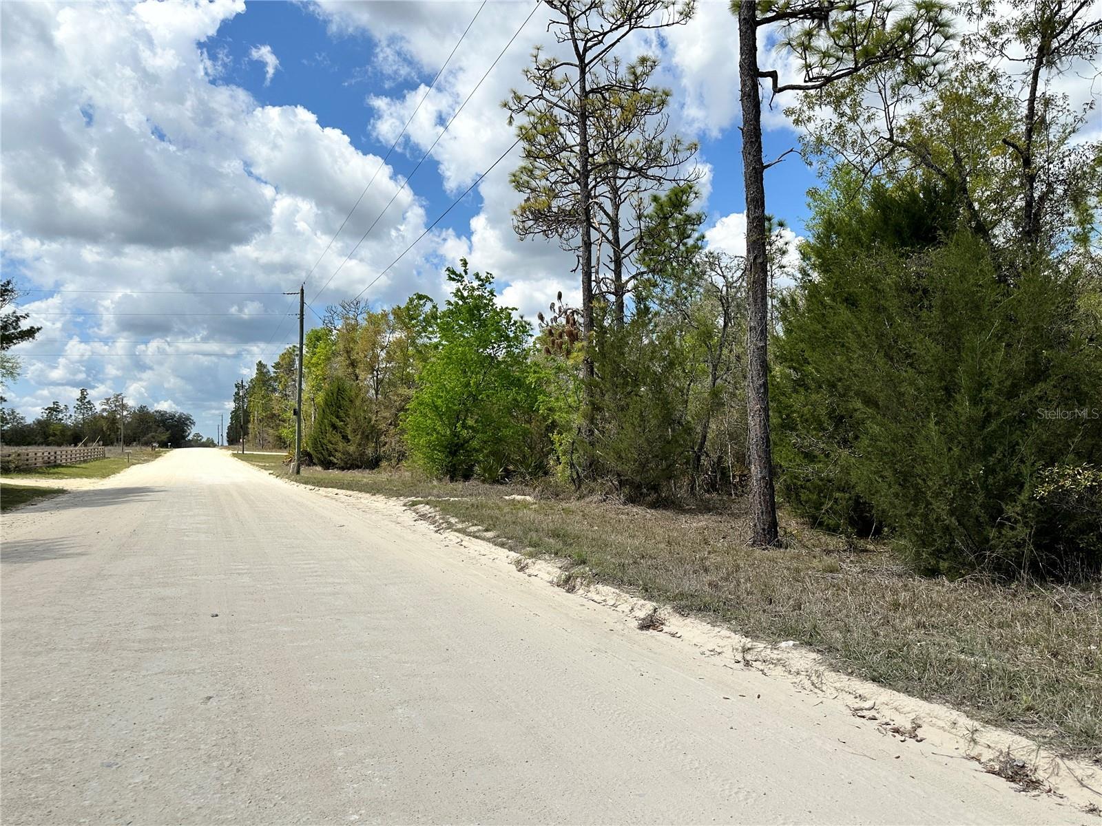 OAK RIDGE ESTATE - Land