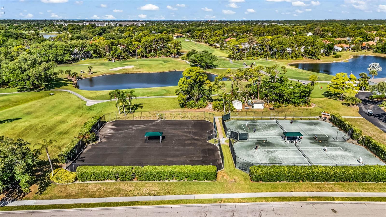 CALUSA LAKES - Residential