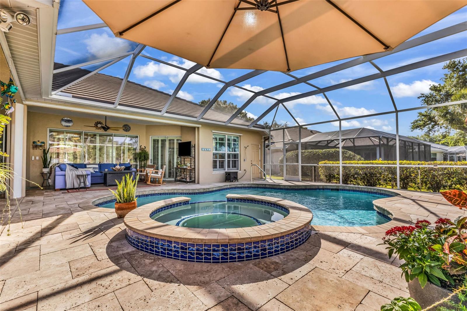 CALUSA LAKES - Residential