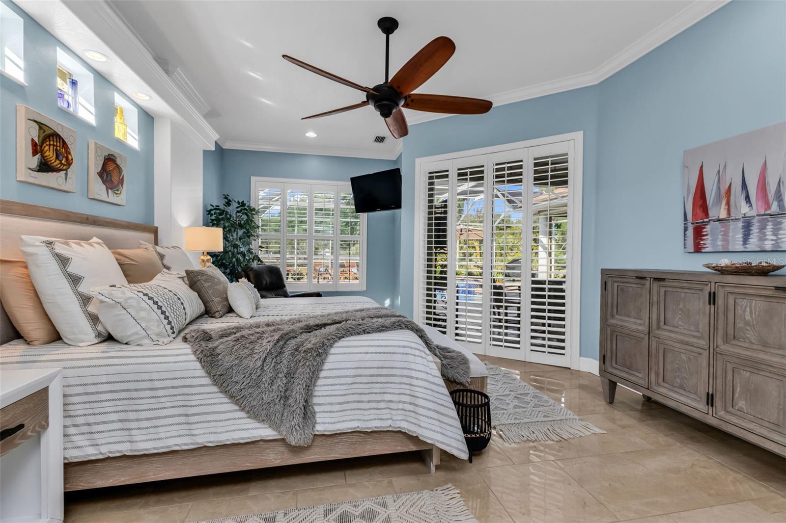 CALUSA LAKES - Residential