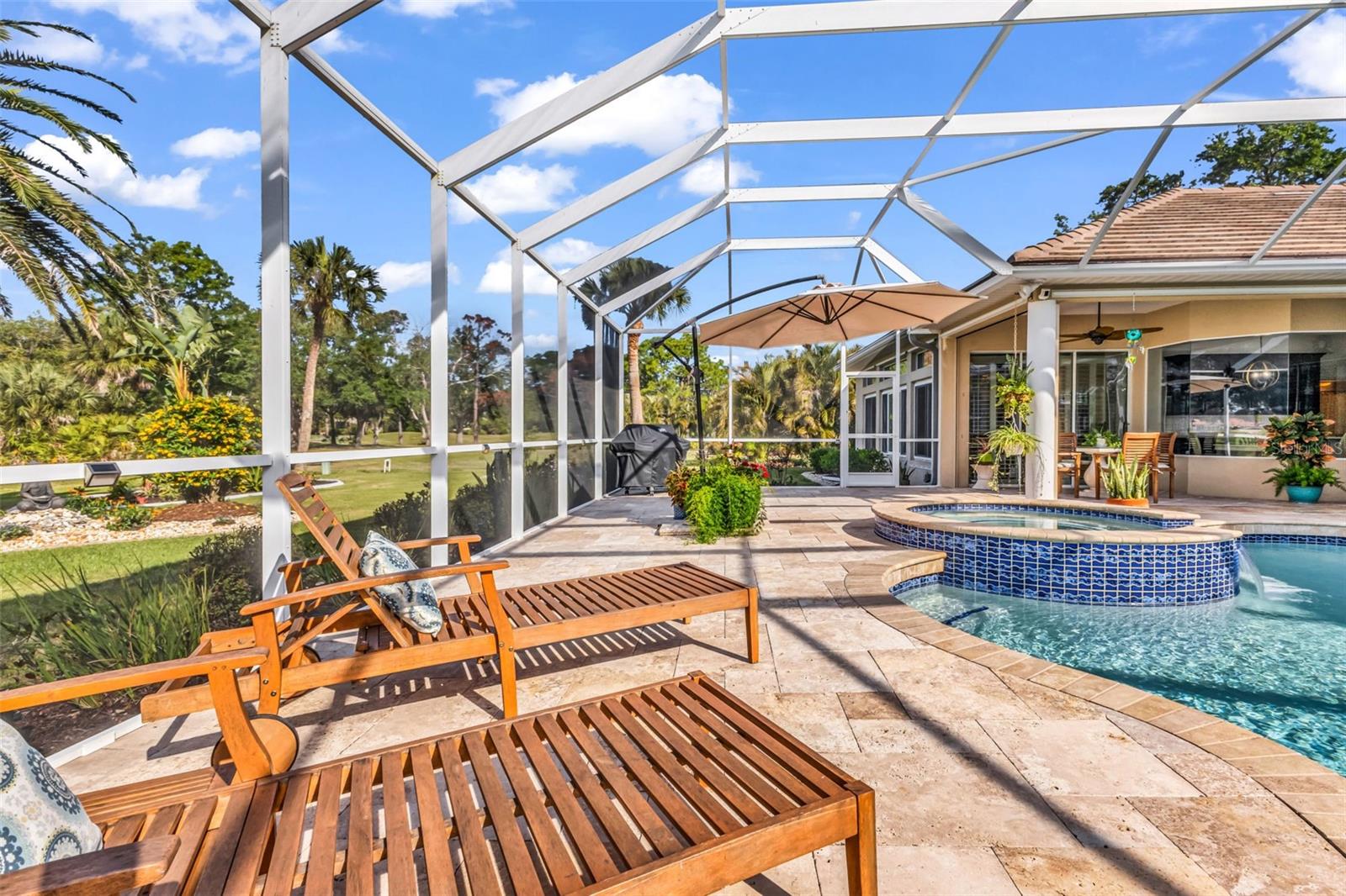 CALUSA LAKES - Residential