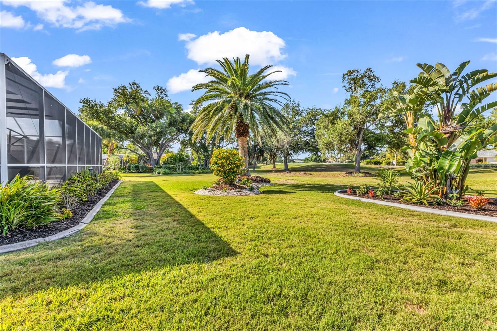 CALUSA LAKES - Residential