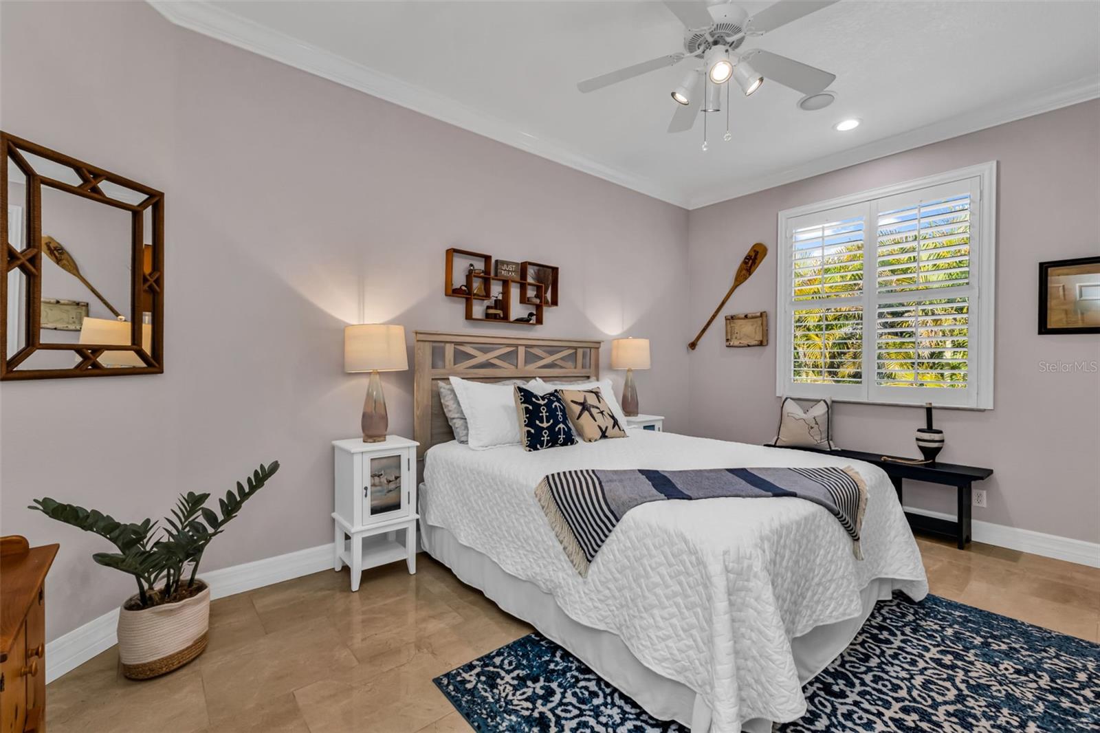 CALUSA LAKES - Residential