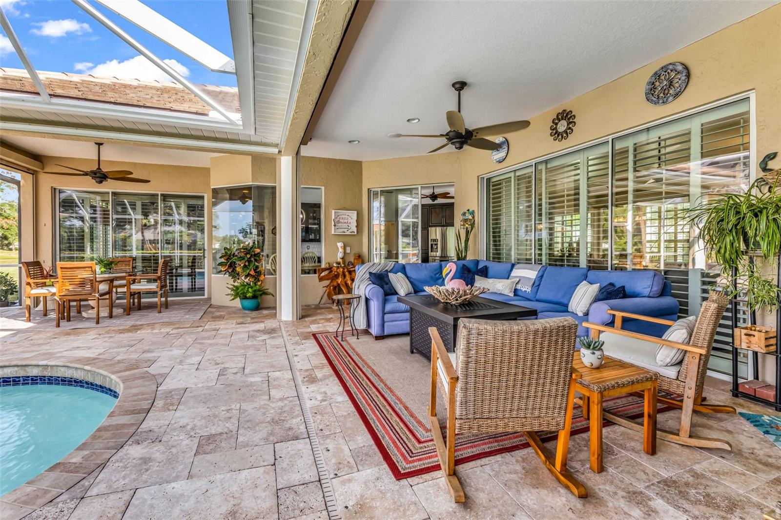 CALUSA LAKES - Residential