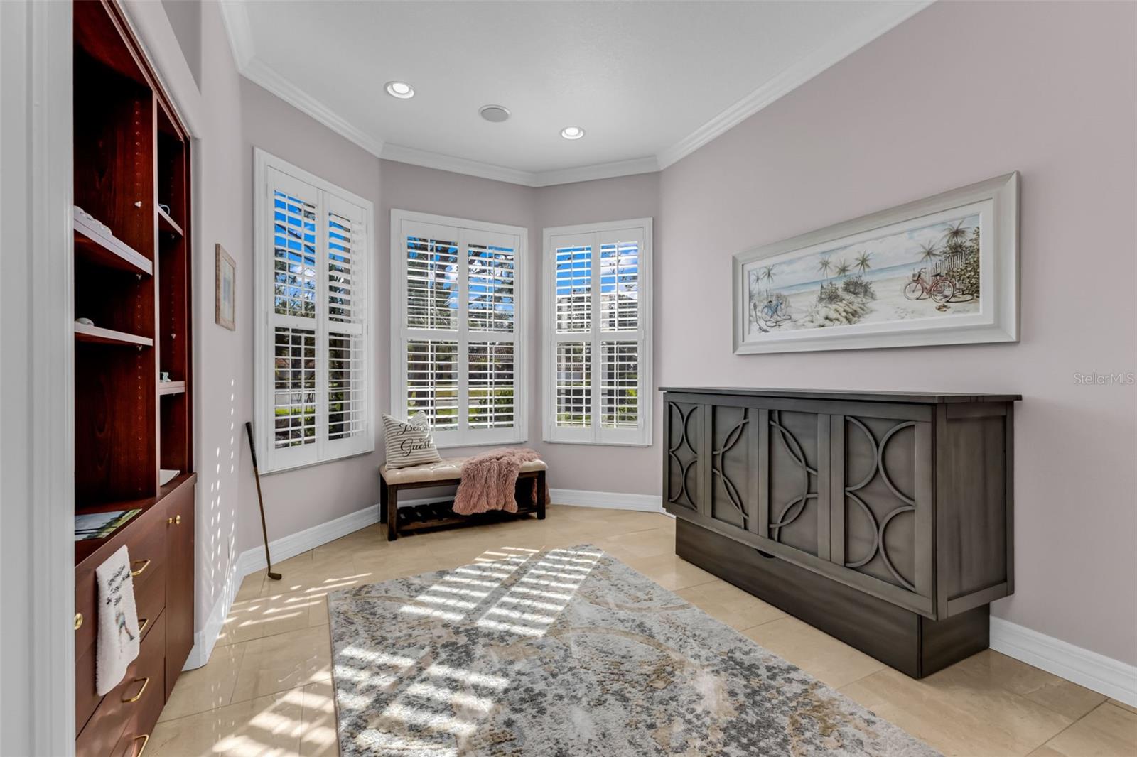 CALUSA LAKES - Residential